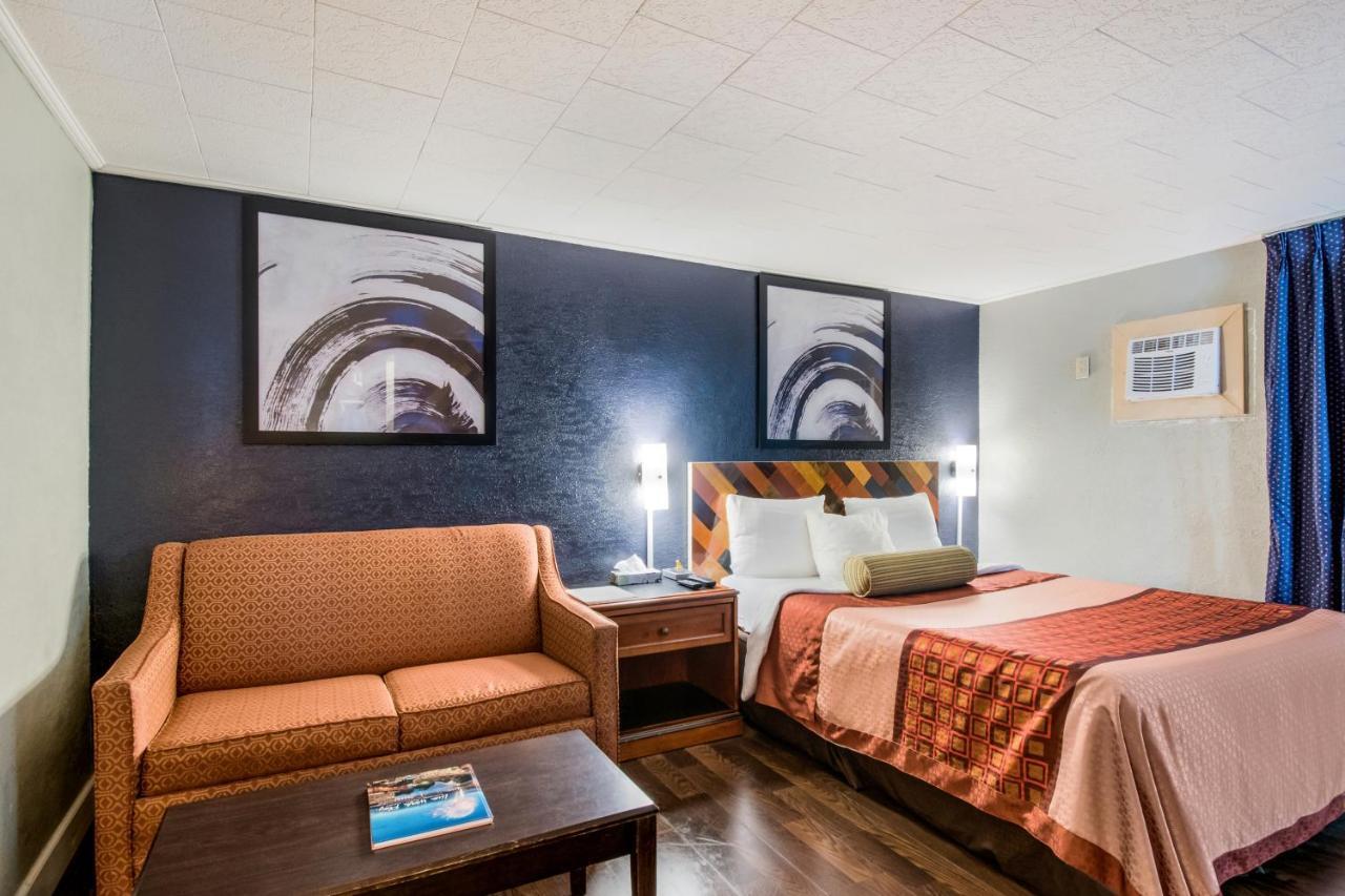 Highland Inn ニュー・カンバーランド エクステリア 写真