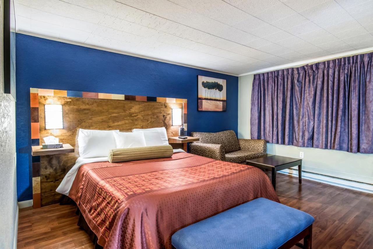 Highland Inn ニュー・カンバーランド エクステリア 写真