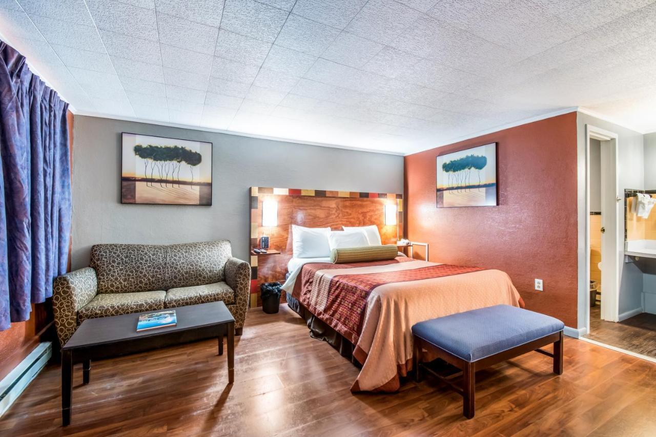 Highland Inn ニュー・カンバーランド エクステリア 写真